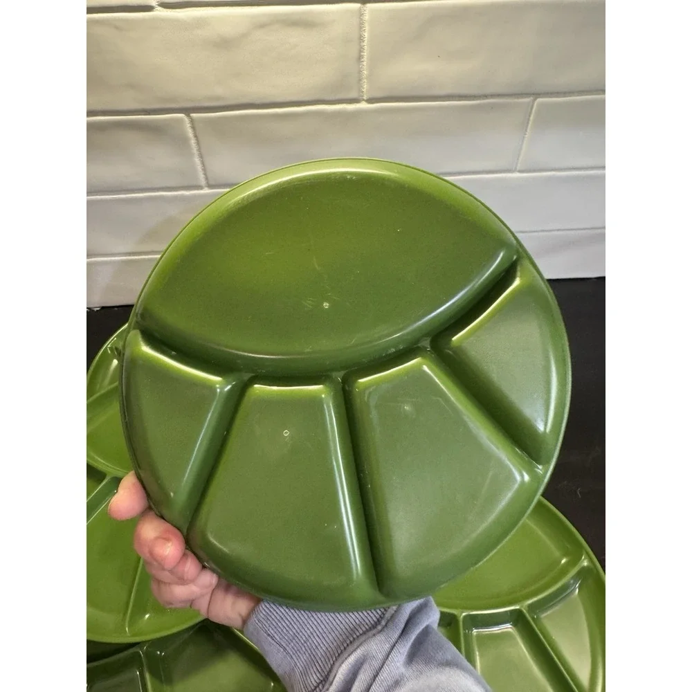 Vintage '70s Green Divided 9-inch Enamel Plates, Set of 6. Sushi, snacks, fondue